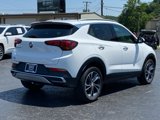 Used 2022 Buick Encore GX Essence image 2