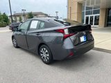 Used 2020 Toyota Prius LE image 2