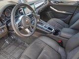 Certified 2021 Porsche Macan image 4