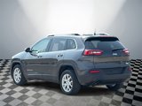Used 2016 Jeep Cherokee Latitude image 4