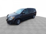 Used 2011 Volkswagen Routan SE image 4