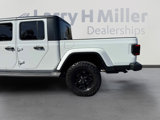 Used 2020 Jeep Gladiator Overland image 4
