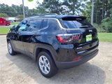 Used 2025 Jeep Compass Latitude image 4