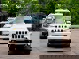 Used 2014 Jeep Cherokee Limited image 2