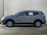 Used 2016 Nissan Rogue SV image 2