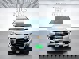 Used 2022 Chevrolet Traverse LT image 2