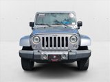 Used 2018 Jeep Wrangler Unlimited Sahara image 2