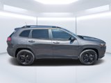 Used 2020 Jeep Cherokee Latitude Plus image 2