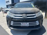 Used 2018 Toyota Highlander LE image 3