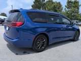 Used 2021 Chrysler Pacifica Touring w/ S Appearance Package image 4