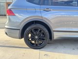 Used 2022 Volkswagen Tiguan SE R-Line image 4