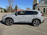 Used 2021 Nissan Rogue Platinum image 2