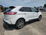 Used 2021 Ford Edge Titanium image 4