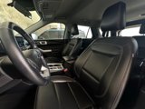 Used 2022 Ford Explorer XLT w/ Equipment Group 202A image 4