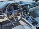Certified 2023 Porsche Macan Turbo image 4