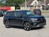 Certified 2024 Volkswagen Taos SE image 3