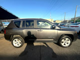 Used 2016 Jeep Compass Latitude image 6