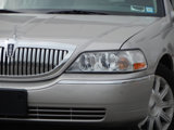 Used 2011 Lincoln Town Car Signature Limited image 4