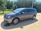 Used 2017 Chrysler Pacifica Touring w/ Tire & Wheel Group image 2