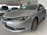 Used 2015 Chrysler 200 Limited w/ Convenience Group image 3