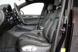 Certified 2021 Porsche Macan image 5