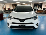 Used 2018 Toyota RAV4 SE image 2