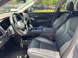 Used 2022 Nissan Rogue Platinum image 4