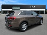 Used 2020 Kia Sorento LX image 4