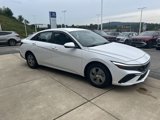 Certified 2024 Hyundai Elantra SE image 3