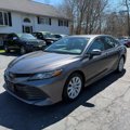 Used 2019 Toyota Camry LE image 5