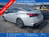Used 2022 Nissan Altima 2.5 SV image 3