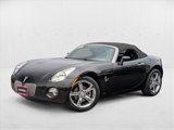 Used 2009 Pontiac Solstice Convertible w/ Premium Package image 2