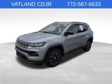 Used 2022 Jeep Compass Latitude image 3