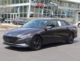 Used 2022 Hyundai Elantra SEL w/ Preferred Accessory Package image 4