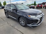 Used 2018 Mitsubishi Outlander SE image 3