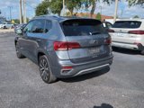 Certified 2023 Volkswagen Taos SE w/ Panoramic Sunroof Package image 4