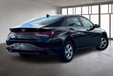 Used 2021 Hyundai Elantra SE image 3