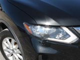 Used 2019 Nissan Rogue SV image 2