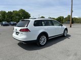 Used 2019 Volkswagen Golf Alltrack S image 5