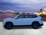 New 2025 Volkswagen Atlas SE image 2