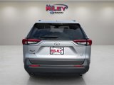 Used 2019 Toyota RAV4 LE image 4