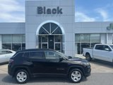 Used 2022 Jeep Compass Latitude w/ Convenience Group image 2