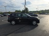 Used 2018 Nissan Rogue S image 2