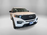 Used 2022 Ford Explorer XLT w/ Equipment Group 202A image 5