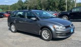 Used 2016 Volkswagen Golf S image 2