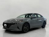 Used 2022 Hyundai Elantra SEL w/ Convenience Package image 3