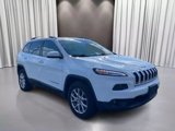 Used 2016 Jeep Cherokee Latitude w/ Comfort/Convenience Group image 3