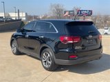 Used 2020 Kia Sorento AWD V6 image 2