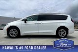 Used 2023 Chrysler Pacifica Limited image 3