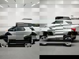Used 2023 Ford Explorer XLT image 2